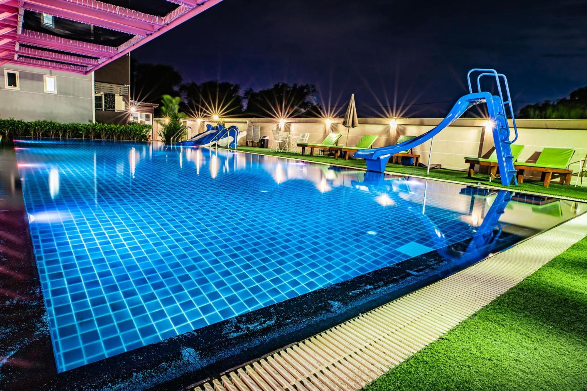 Gold Airport Suites Bangkok Exterior foto