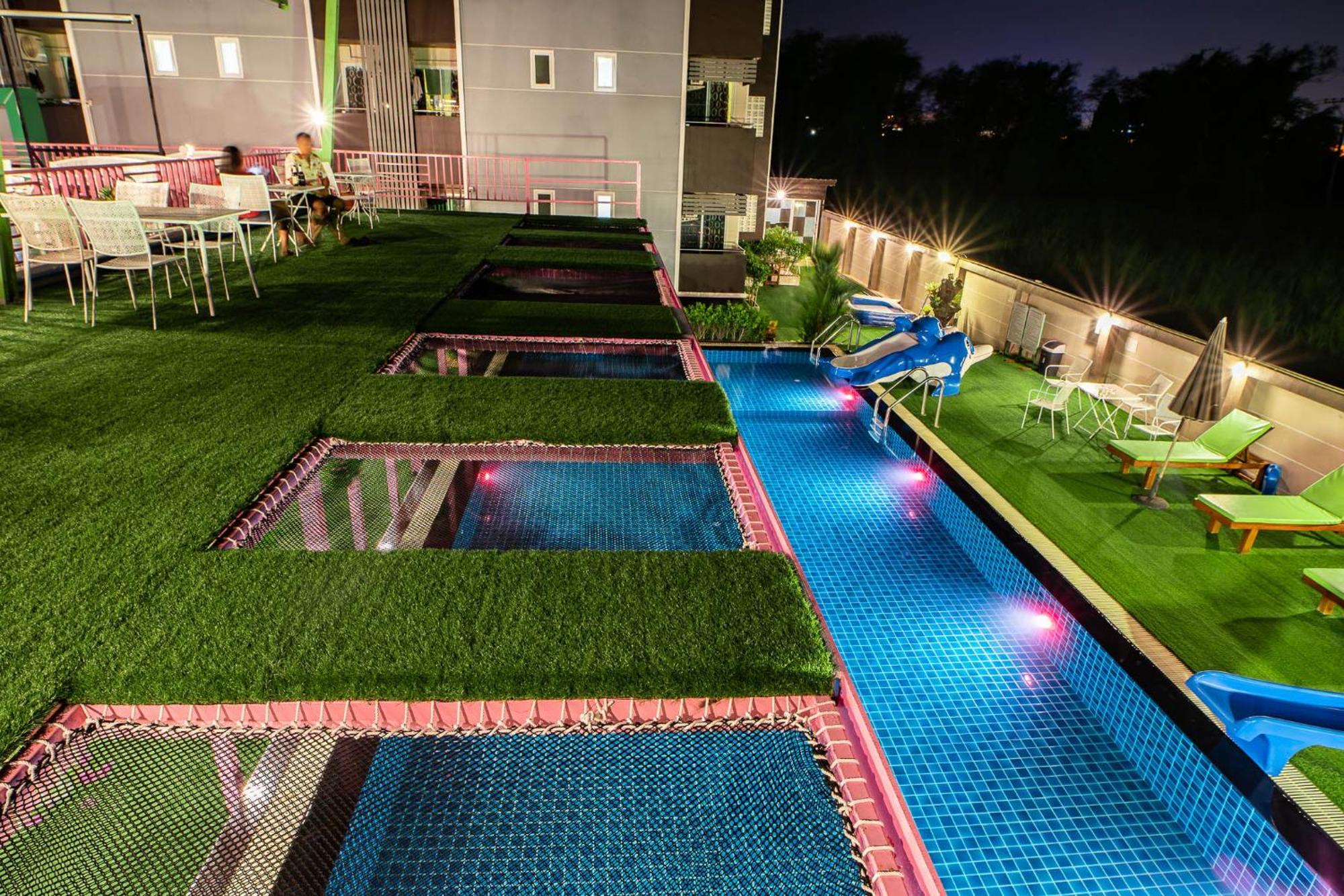 Gold Airport Suites Bangkok Exterior foto