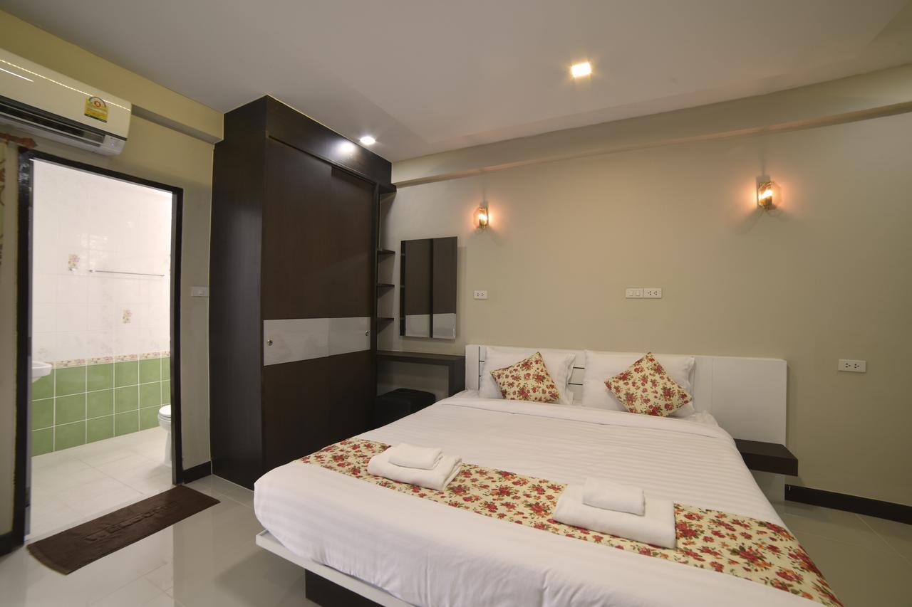 Gold Airport Suites Bangkok Exterior foto